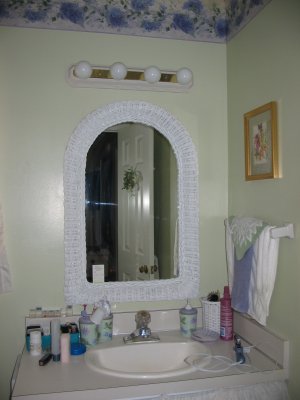[Green bathroom 4]